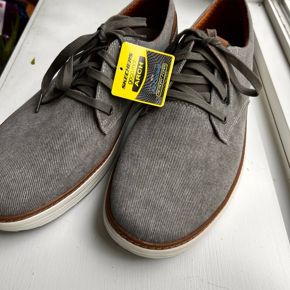 Skechers Gray Sneakers Versatile and Cushioned - Picture 1 of 3